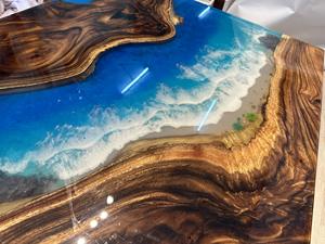 ฐานไม้ขอบธรรมชาติแบบไม่ผ่านการตกแต่ง พร้อมดีไซน์น้ำและชายฝั่งที่สมจริง โต๊ะเรซิ่นอีพ็อกซี่ไม้รูปทรงสี่เหลี่ยมผืนผ้า - Product Image 5