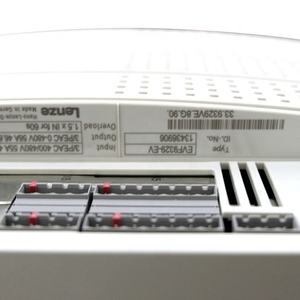 Variateur de fréquence vectoriel Lenze EVF9329-EV série 9300, 30 kW, 3 phases, 400 V, servomoteur - Product Image 1