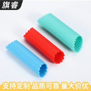 Silicone Garlic Peeler Manual Food Grade Kitchen Tool For Garlic Crushing And Peeling Zhejiang Made - Product Image 2
