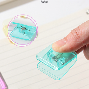 Accessoires pour la maison directement de l'usine, crochets adhésifs rectangulaires pour tapisseries, clips autocollants, plusieurs couleurs transparentes, crochets en plastique pour tapisseries - Product Image 1