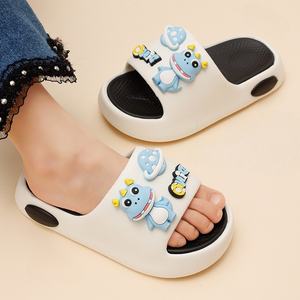 Chaussons doux et adorables, écologiques, antidérapants, élégants, pour l'intérieur et l'extérieur. Pantoufles de bain confortables de grande taille - Product Image 4