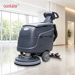 Autolaveuse autotractée pour le lavage, le frottement et le séchage des sols, idéale pour les bâtiments commerciaux - Product Image 5