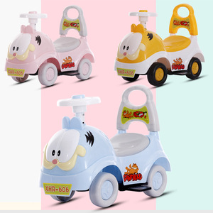 Andador de juguete con luz y música para bebés, patinete de cuatro ruedas con mango de empuje para niños pequeños - Product Image 2