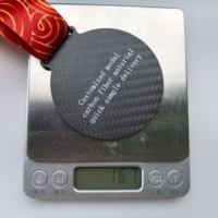 Médailles personnalisées en fibre de carbone véritable, design sur mesure, gravure laser personnalisée, médailles de course RC en fibre de carbone 3K pour souvenirs