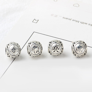12 breloques en métal représentant les signes du zodiaque pour bracelets - Product Image 5