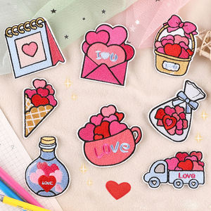 Gran oferta, nuevos regalos de pareja para el Día de San Valentín, parches bordados llenos de cesta de corazón y botella de hierro en parche bordado de meñique - Product Image 1