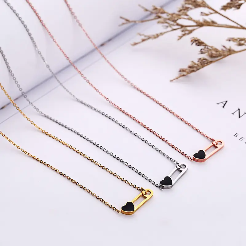 Factory Wholesale Personalized Love Pin Necklace Stainless Steel Jewelry Gold-plated Love Hypoallergenic Safety Pin Necklace