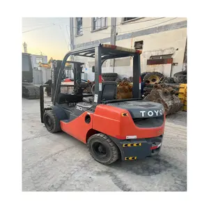 Kullanılan 1.5ton 3ton 5 ton TOYOT şangay'da satılık japonya'da yapılan bir dizel forklift