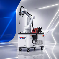 Robot collaboratif de soudage à l'arc pour une fabrication flexible avec extension d'axe externe et adaptation de capteurs