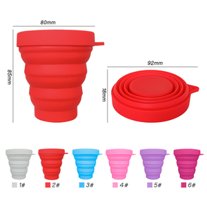 ขวดน้ำซิลิโคนพับได้ เกรดอาหาร ปลอดสาร BPA พร้อมคาราไบเนอร์ สำหรับกีฬาในร่มและกลางแจ้ง - Product Image 4