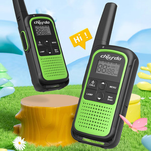 เครื่องส่งรับวิทยุขนาดเล็ก Chierda สีเขียว หน้าจอ LCD ควบคุมด้วยระบบ VOX สำหรับผู้ปกครองและเด็ก ใช้งานกลางแจ้ง ป้องกันการรบกวน ระยะ 0-2 กม. - Product Image 3