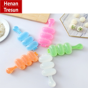 Amazon Venta caliente Bento accesorios de plástico japonés Onigiri Shaker de Sushi bola de arroz molde - Product Image 2