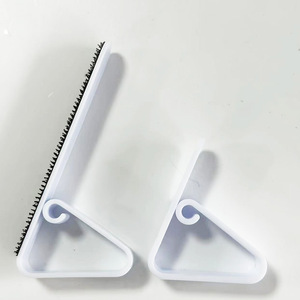 <b>Plastic</b> <b>Tablecloth</b> Clips 4x5.5cm Non-Slip Base For Buffet Service Restaurant Supplies White Irregular Shape - Product Image 2