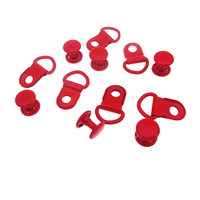 Crochet en dentelle rouge en gros Crochet pointu en métal Clips de fixation Raccords Boucles à œillets à anneau en D avec rivets