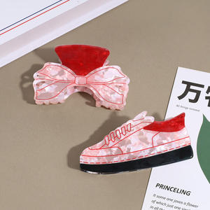 Nuevas Pinzas <span class=keywords><strong>para</strong></span> el Cabello con Forma de Lazo de PVC Rosa Dulce, Pinzas Creativas con Diseño de <span class=keywords><strong>Zapatos</strong></span> de Dibujos Animados, Pinzas de Tiburón <span class=keywords><strong>para</strong></span> Mujer, <span class=keywords><strong>para</strong></span> Fiestas - Product Image 2