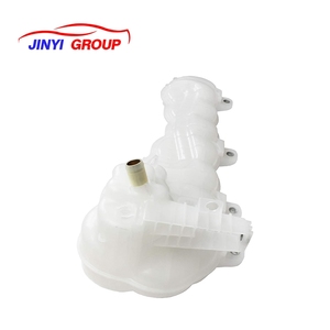 Réservoir de liquide de refroidissement pour Freightliner Cascadia 2018-2020 A0532836000 0532836000 1165834S02 0532312000 0532313000 - Product Image 5