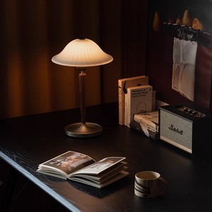 Retro Rechargeable <b>Desk</b> Lamp Touch Control Battery Powered For Living Room Bedroom Study Ambient Lighting - Product Image 3