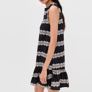 Abito Mini Casual da Donna Wisrise Fashion Personalizzato con Motivo Floreale <span class=keywords><strong>a</strong></span> <span class=keywords><strong>Righe</strong></span> Bianche e Nere, Senza Maniche e Orlo Arricciato - Product Image 3