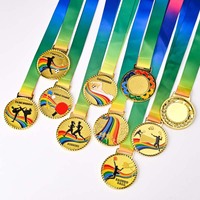 Trophées, médailles et plaques sportives personnalisées en métal argenté et laiton avec logo gravé et design 3D pour la natation, la boxe et le football
