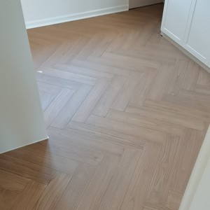 Fabricante Chino Precio <span class=keywords><strong>de</strong></span> Mayoreo Piso <span class=keywords><strong>Laminado</strong></span> Impermeable HDF Paraguay <span class=keywords><strong>Parquet</strong></span> Piso <span class=keywords><strong>Laminado</strong></span> - Product Image 6