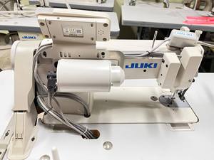 Macchina da Cucire Industriale DDL8700 Modello Standard, Ago Singolo, Alta Velocità, Risparmio Energetico, per Tessuti di Peso Medio - Product Image 3