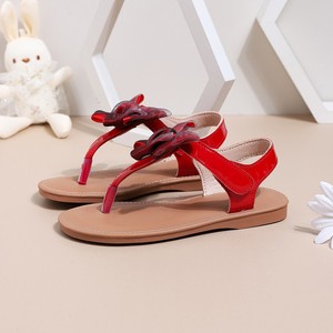 Sandalias Flip-Flop con Suela de Goma de Color Personalizado, MOQ Bajo, con Lazo Rojo, Zapatos para Niños - Product Image 3