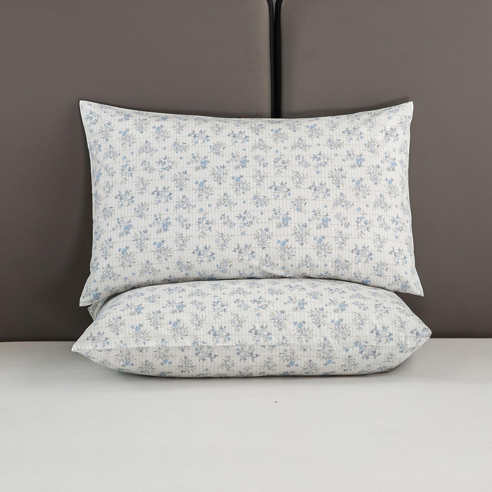 White fragmented patterns