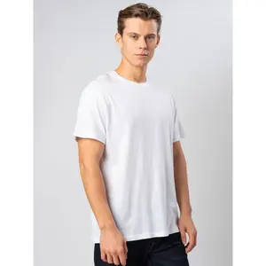 T-shirt personalizzata essenziale per il merchandising - Product Image 3