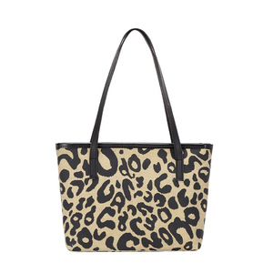 Nouveau design couleur bonbon <span class=keywords><strong>moyen</strong></span> fourre-tout <span class=keywords><strong>sac</strong></span> à main 2024 dames <span class=keywords><strong>sac</strong></span> à bandoulière coré<span class=keywords><strong>en</strong></span> grande capacité dames <span class=keywords><strong>sac</strong></span> à provisions - Product Image 5