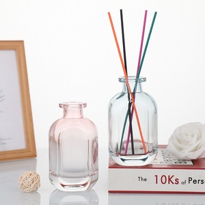 Lujo 50ml 100ml 150ml y 200mL Vidrio esmerilado transparente a rosa para difusor de láminas Barras de botellas Sellado de tapa de rosca para el cuidado de la piel Seru - Product Image 1