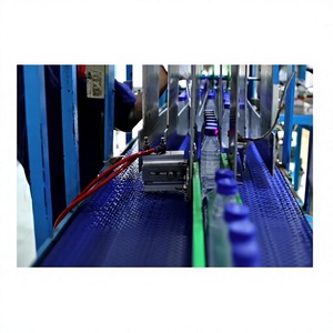 Sistema de embotellado de agua de botellas PET completamente automático de alta velocidad Planta de agua mineral automática con embalaje de plástico para bebidas - Product Image 4