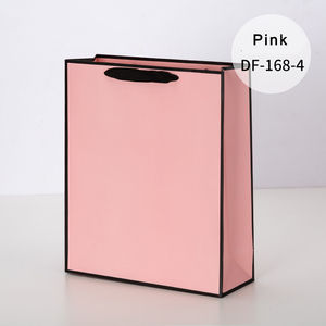 Vente en gros <span class=keywords><strong>de</strong></span> sacs en carton blanc <span class=keywords><strong>de</strong></span> différentes couleurs, sacs en <span class=keywords><strong>papier</strong></span> pour vêtements, sacs cadeaux, sacs <span class=keywords><strong>de</strong></span> shopping, logo personnalisé - Product Image 6