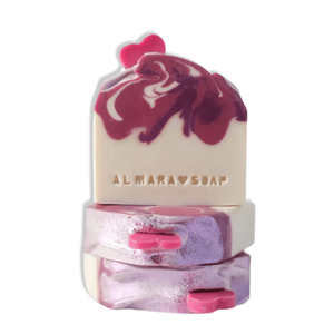 Sapone Artigianale Almara per San Valentino, Forma Rettangolare con Design a Cuore, Ideale come Regalo - Product Image 1