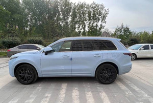 รถยนต์ไฟฟ้า Li Xiang One Ev ยี่ห้อดังจากจีน ระยะทางวิ่งไกลพิเศษ ระบบขับเคลื่อน 4 ล้อ พร้อมหลังคาซันรูฟแบบเปิดได้ - Product Image 5