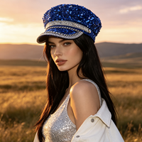 Bérets de fête en gros bleus à sequins et chaînes, chapeaux et casquettes personnalisables avec logo pour groupes et festivals