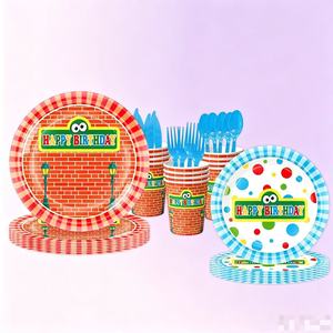 Articles de fête d'anniversaire sur <span class=keywords><strong>le</strong></span> thème de <span class=keywords><strong>la</strong></span> série télévisée Big Bird, comprenant des assiettes en papier, des gobelets, une nappe et une bannière pour les événements de célébration des enfants - Product Image 5