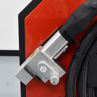 Machine de nettoyage laser industrielle portable refroidie par air 2000W pour l'entretien des tours d'éoliennes et des équipements hydroélectriques