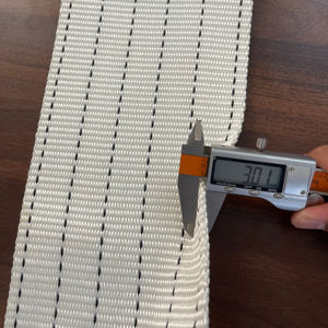 Sangle de levage en polyester blanc de 150 mm, facteur de sécurité 5:1, sangle de levage robuste, haute résistance à la traction pour la manutention des marchandises - Product Image 1