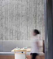 Vente en gros d'usine : Panneau flexible en pierre Dacite MCM de haute qualité, motif grain de bambou, grand format pour revêtement mural intérieur