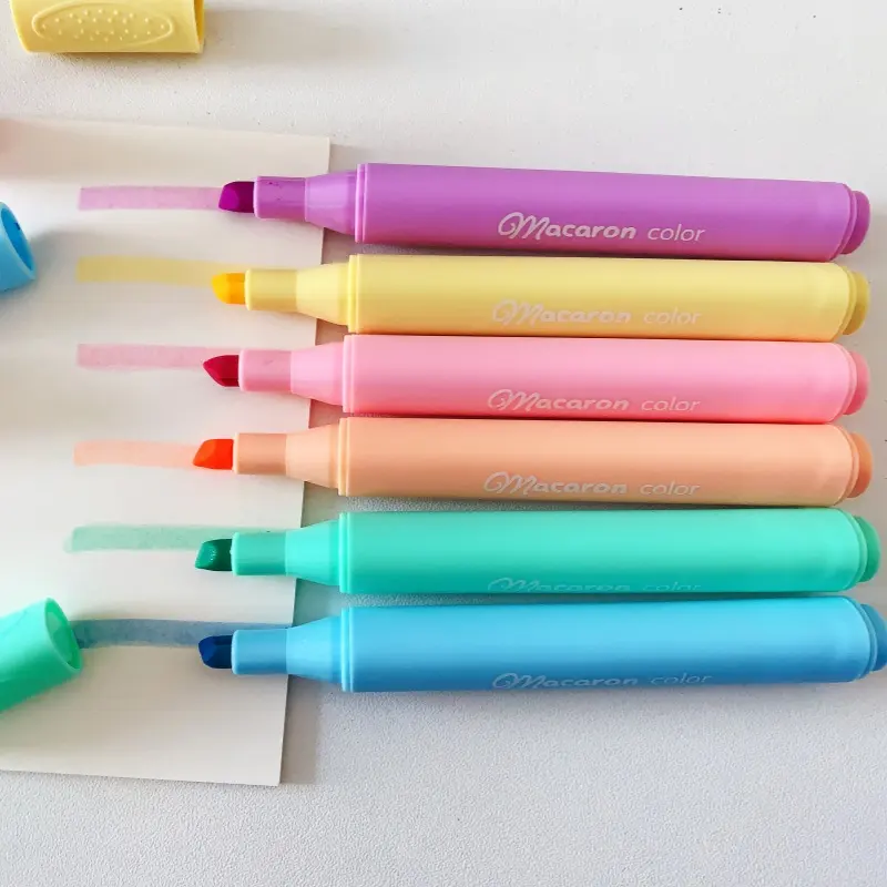 Disesuaikan populer macaron warna highlighter segitiga pemegang pena dengan kapasitas super besar