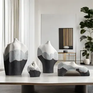 Popular Ceramic Desktop Decoration Unique Shape Artificial Flower Vase Porcelain Vase