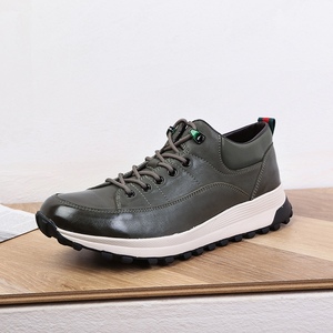 Zapatos de cuero personalizados para hombre, zapatillas informales para correr a la moda, color blanco y negro, venta al por mayor, 2022 - Product Image 2