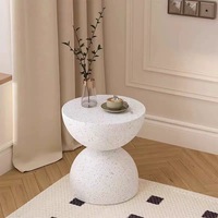 Table ronde de style moderne et simple, table de chevet et table basse créative en crème