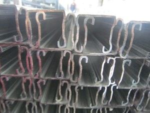 아연 도금 C 채널 스틸 레일 3 면 뜨거운 강철 ZMA Z 275g 산업 건설 케이블 배치 응용 프로그램 용 - Product Image 5