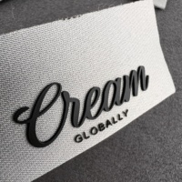 Étiquettes de vêtements en silicone 3D personnalisées de haute qualité, douces, lavables, écologiques, avec marquage à chaud pour vêtements, pantalons, robes, sacs