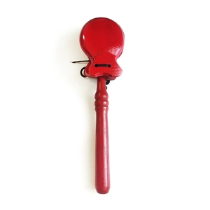 Castañuelas de madera con mango largo de 3 púas, teñidas de rojo, para niños, instrumento de percusión rítmica para el aula - Product Image 3