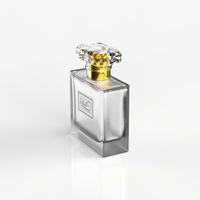 Vente en gros de flacons pulvérisateurs de parfum vides de 50ml avec logo personnalisé et professionnel avec bouchon en bois