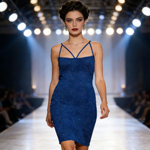 Gran oferta en Temu: Vestido mini ajustado azul brillante para mujer con tirantes cruzados para fiestas, cócteles y ocasiones nocturnas. - Product Image 4