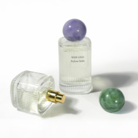 Flacon de parfum vide de luxe en gros, 50 ml, 100 ml, en verre transparent rayé, conteneur cosmétique avec vaporisateur