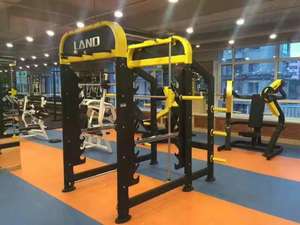 Machine Smith 3D Commerciale Professionnelle Multifonctionnelle avec Squat Rack et Mouvements Horizontaux et Verticaux pour Salle de Sport - Product Image 4